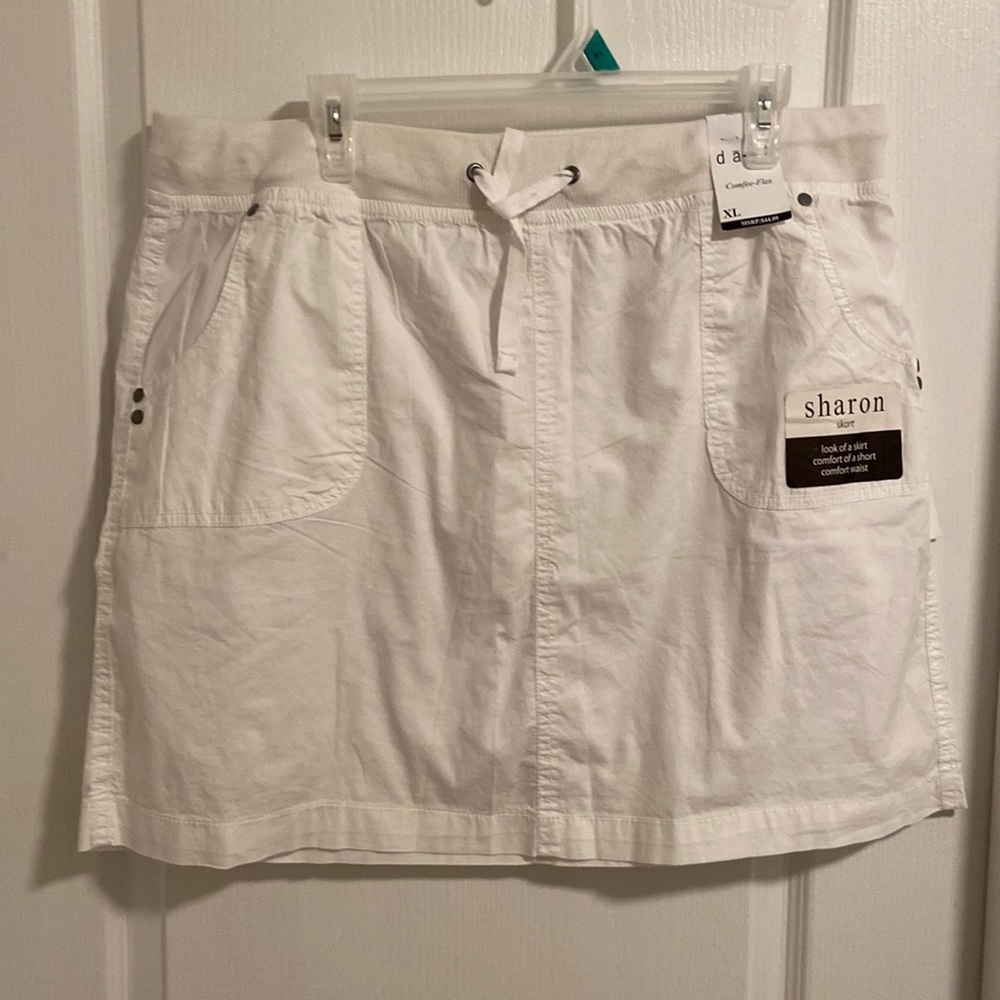 White Dash Skort XL